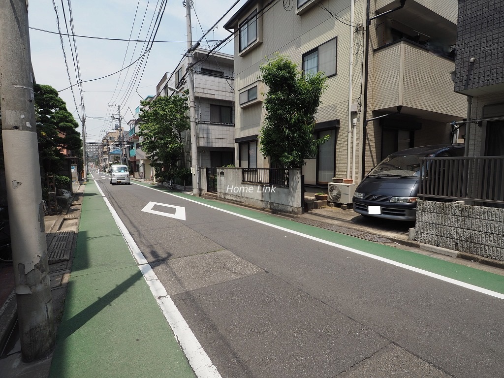 セザール中板橋　前面道路